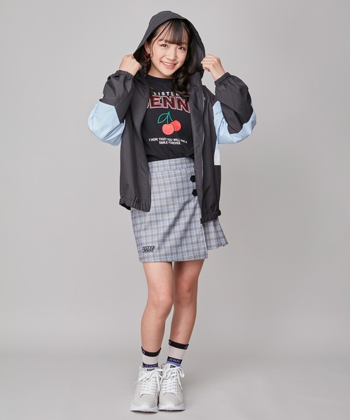 SISTER JENNI（SISTER JENNI）の「【セットアップ対応】【コットン100％】チェックそでレイヤード風BIGロンT（Tシャツ/カットソー・キッズ・オフホワイト/ブラック・160cm/150cm/130cm/140cm）」の16枚目の写真