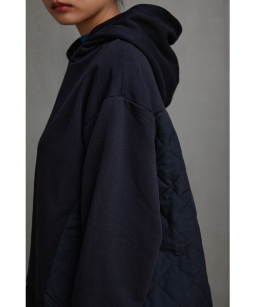 AZUL by moussy(アズールバイマウジー)の「キルティングデザインフーディー(パーカー・レディース・アイボリー/カーキ/ブラック・MEDIUM/SMALL)」の16枚目の写真