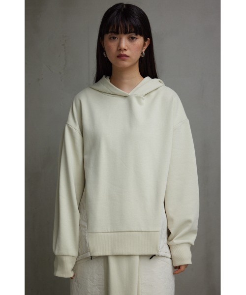 AZUL by moussy(アズールバイマウジー)の「キルティングデザインフーディー(パーカー・レディース・アイボリー/カーキ/ブラック・MEDIUM/SMALL)」の22枚目の写真