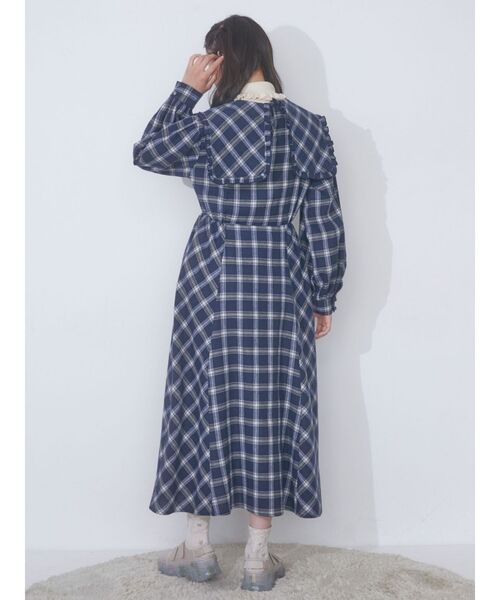 merry jenny(メリージェニー)の「チューリップ刺繍checkワンピース(ワンピース・レディース・ブルー/ブラウン・FREE)」の10枚目の写真