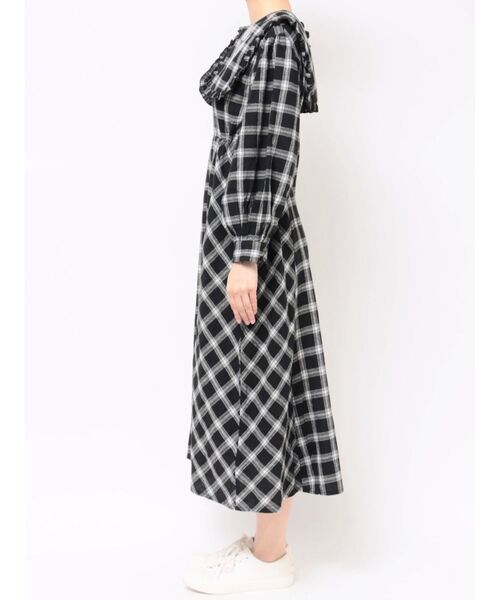 merry jenny(メリージェニー)の「チューリップ刺繍checkワンピース(ワンピース・レディース・ブルー/ブラウン・FREE)」の20枚目の写真