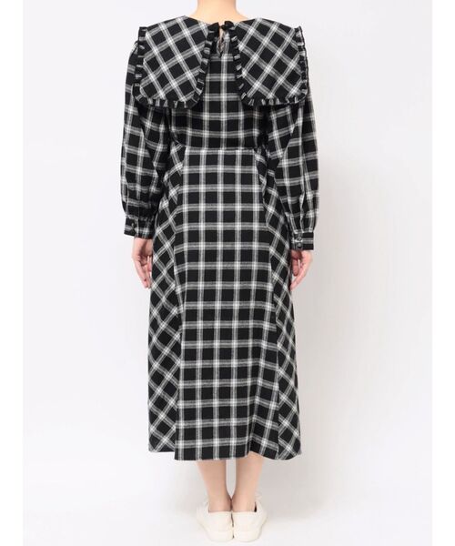 merry jenny(メリージェニー)の「チューリップ刺繍checkワンピース(ワンピース・レディース・ブルー/ブラウン・FREE)」の21枚目の写真