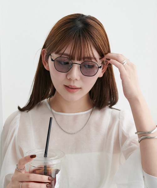 DISCOAT(ディスコート)の「《新色追加》【ユニセックス】オリジナルケース付きサングラス(ベルト・レディース・ブラウン/クリア/ブラック/シルバー/ブロンズ/ブラック系その他4・FREE)」の20枚目の写真