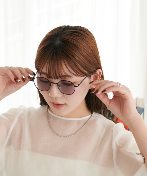 DISCOAT(ディスコート)の「《新色追加》【ユニセックス】オリジナルケース付きサングラス(ベルト・レディース・ブラウン/クリア/ブラック/シルバー/ブロンズ/ブラック系その他4・FREE)」の22枚目の写真