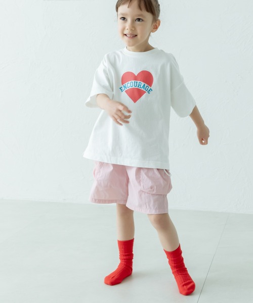 pairmanon(ペアマノン)の「【リンクコーデ】オリジナル カジュアルプリントTシャツ(Tシャツ/カットソー・キッズ・ホワイト/ベージュ系その他2/ブルー/ライトイエロー/ブラック系その他/チャコールグレー/ホワイト系その他2/ブルー系その他/グリーン系その他/パープル/ベージュ系その他/ピンク/ホワイト系その他/ブラック/ライトベージュ/グレー系その他/ライトピンク/ピンク系その他/イエロー系その他/ライトブルー・80/140/90/150/110/130/120/100)」の1枚目の写真