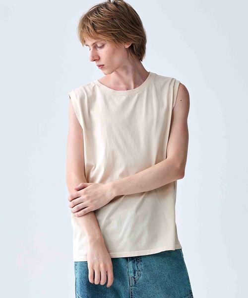 Iroquois（イロコイ）の「IROQUOIS イロコイ / 60/2 MERCERIZING JERSEY N/S ハイゲージノースリーブトップス / 176104（タンクトップ・メンズ・ブラック/ホワイト系その他/ベージュ・1/2/3）」の3枚目の写真