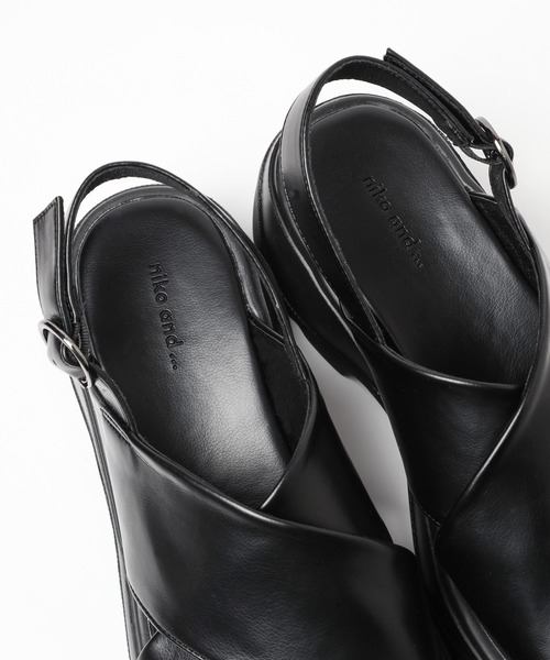 niko and...(ニコアンド)の「オリジナルクロスベルトサンダル(サンダル・レディース・アイボリー/ブロンズ/ブラック・MEDIUM/SMALL/LARGE)」の21枚目の写真