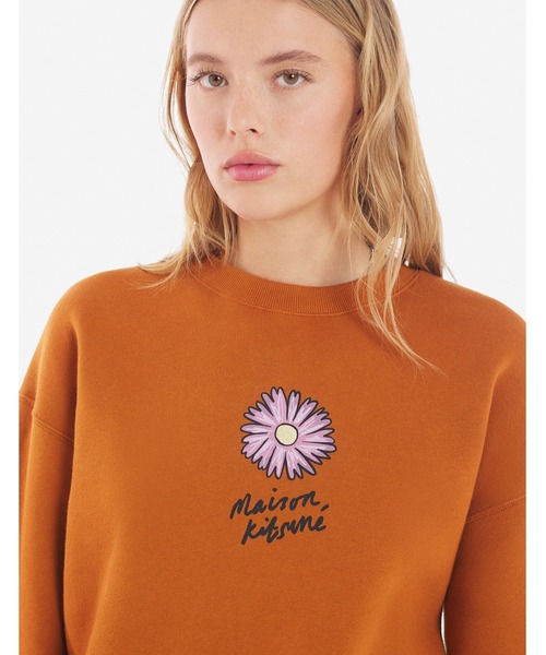 【MAISON KITSUNE】フラワーズ コンフォート スウェットシャツ Maison Kitsune（メゾンキツネ）の「FLOATING FLOWER COMFORT