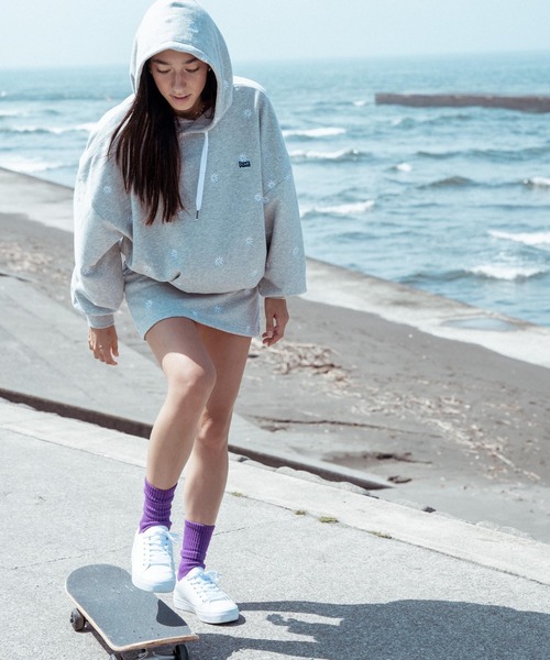 ROXY（ロキシー）の「FRESH AS　A DAISY  H/ロキシープルオーバーパーカー（パーカー・レディース・ブラック/グレー/ブルー・MEDIUM/LARGE/SMALL）」の12枚目の写真