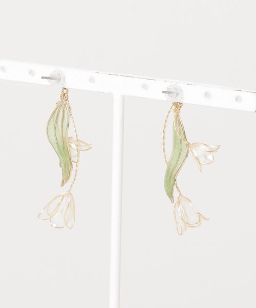 新品　ゾーラ　Zoule muguet ピアス ゴールド 花 スズラン　すずらん 新品 ゾーラ Zoule muguet ピアス ゴールド 花 スズラン