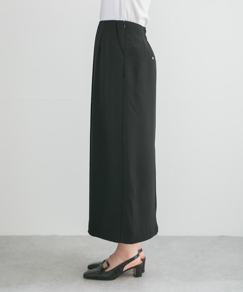 URBAN RESEARCH ROSSO WOMEN（アーバンリサーチ　ロッソ）の「ピンタックペンシルスカート（スカート・レディース・ブラック/グリーン・FREE）」の6枚目の写真