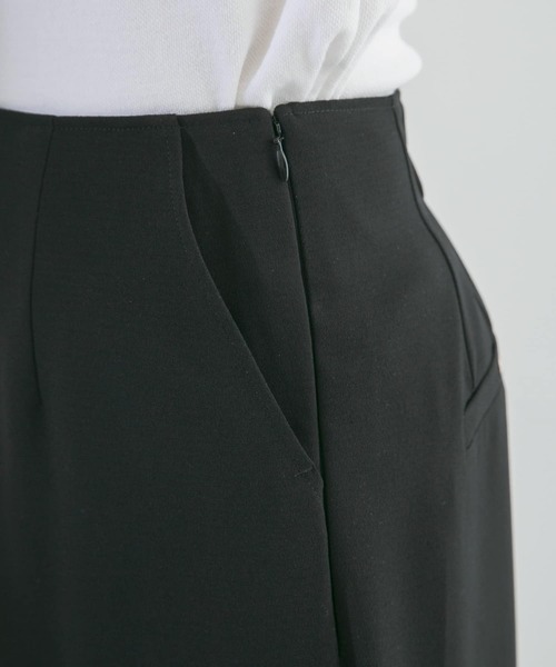 URBAN RESEARCH ROSSO WOMEN（アーバンリサーチ　ロッソ）の「ピンタックペンシルスカート（スカート・レディース・ブラック/グリーン・FREE）」の10枚目の写真