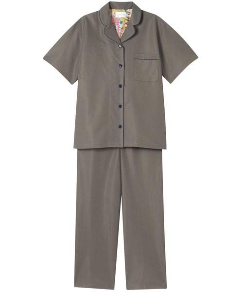 une nana cool（ウンナナクール）の「MADE WITH LIBERTY FABRIC 綿混エアリー天竺 半袖パジャマ（ルームウェア/パジャマ・レディース・ネイビー/アッシュグレー/マスタード/サファリグリーン/ライトベージュ/グレイッシュベージュ/サーモンピンク/ライトピンク/ベージュ/ブラック/ホワイト・M/L）」の3枚目の写真