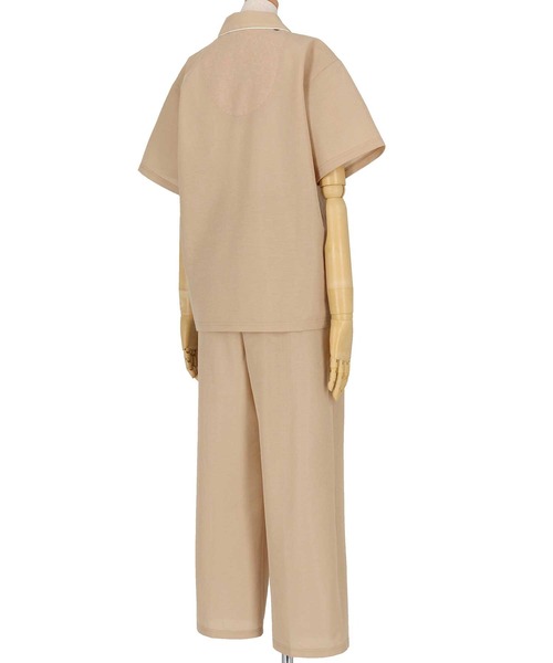 une nana cool（ウンナナクール）の「MADE WITH LIBERTY FABRIC 綿混エアリー天竺 半袖パジャマ（ルームウェア/パジャマ・レディース・ネイビー/アッシュグレー/マスタード/サファリグリーン/ライトベージュ/グレイッシュベージュ/サーモンピンク/ライトピンク/ベージュ/ブラック/ホワイト・M/L）」の21枚目の写真