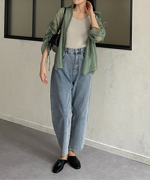 Thevon（ゼボン）の「ラメワッシャー袖シャーリングシアーシャツ（シャツ/ブラウス・レディース・アイボリー/サックスブルー/ベージュ/グリーン/ブラウン・FREE）」の16枚目の写真