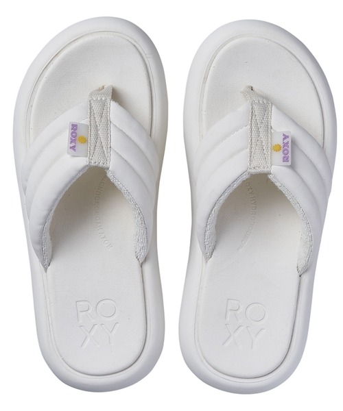 ROXY(ロキシー)の「RAD WEEKEND PILE/ロキシーボリュームソールトングサンダル(サンダル・レディース・ブラック/ホワイト/ベージュ・SMALL/MEDIUM/LARGE)」の4枚目の写真