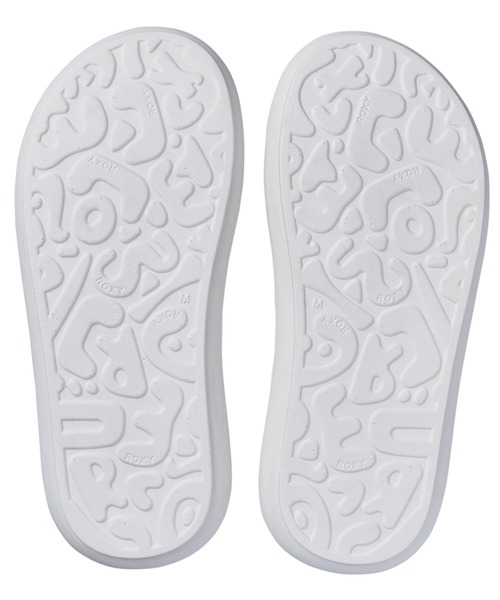 ROXY(ロキシー)の「RAD WEEKEND PILE/ロキシーボリュームソールトングサンダル(サンダル・レディース・ブラック/ホワイト/ベージュ・SMALL/MEDIUM/LARGE)」の5枚目の写真