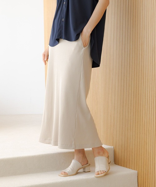Elura(エルーラ)の「リブナロースカート/114471(スカート・レディース・ライトベージュ/ブラック・LARGE/MEDIUM)」の17枚目の写真