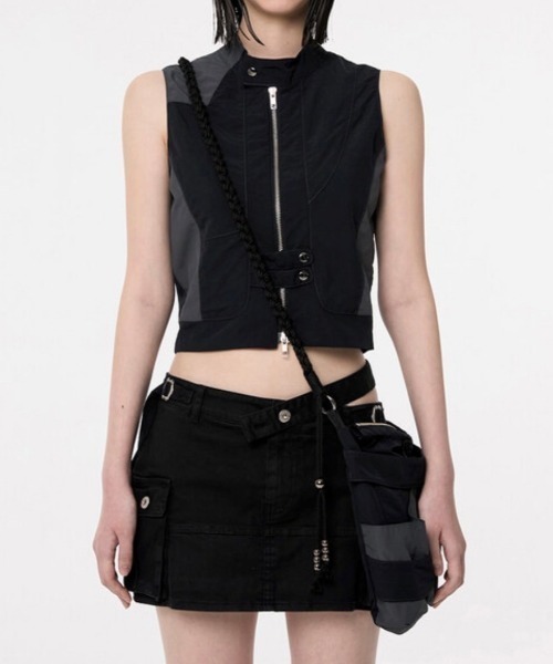 FLAREUP(フレアアップ)の「韓国ブランド FLAREUP フレアアップ E96 Handmade Layered Bag レイヤードバッグ ナイロンバッグ 肩掛けバッグ クロスバッグ ロープバッグ 大容量バッグ カバン 韓国ファッション ストリートファッション テック系ファッション(ショルダーバッグ・レディース・ブラック/ブルーグレー・ONE SIZE)」の6枚目の写真