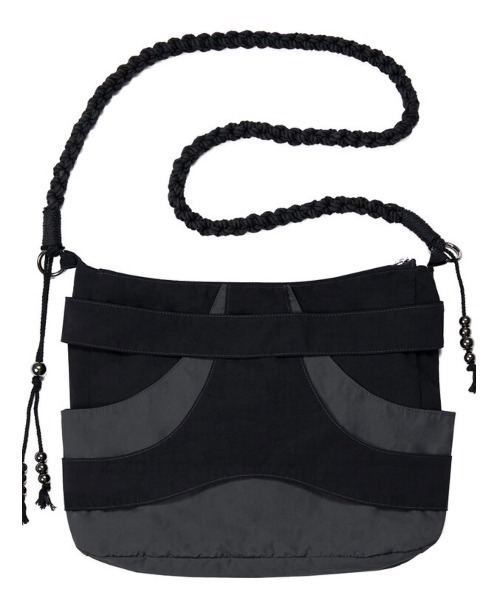 FLAREUP(フレアアップ)の「韓国ブランド FLAREUP フレアアップ E96 Handmade Layered Bag レイヤードバッグ ナイロンバッグ 肩掛けバッグ クロスバッグ ロープバッグ 大容量バッグ カバン 韓国ファッション ストリートファッション テック系ファッション(ショルダーバッグ・レディース・ブラック/ブルーグレー・ONE SIZE)」の11枚目の写真