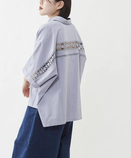 CONVERSE TOKYO(コンバーストウキョウ)の「【STAR★LACE】BACK LACE OVERSIZED SHIRT(シャツ/ブラウス・レディース・サックスブルー/ブラック/ベージュ・FREE)」の14枚目の写真