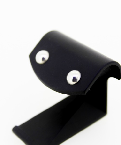 THE MILES(ザ マイルズ)の「ガレージウダガワ シルバー ラウンドスタッズ ピアス #7 (両耳用) 6mm(ピアス(両耳用)・メンズ・シルバー・FREE)」の2枚目の写真