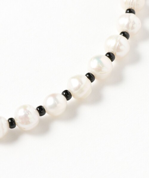 BEAMS BOY（ビームスボーイ）の「ROSETTA PRAYER / パールビーズ ネックレス（ネックレス・レディース・その他/ブラック・ONE SIZE）」の3枚目の写真