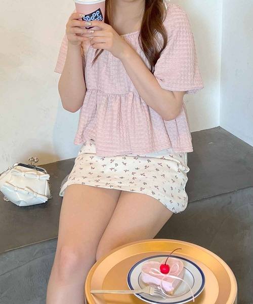 frunco(フランコ)の「袖バルーンペプラムブラウス(シャツ/ブラウス・レディース・ホワイト/ピンク・MEDIUM)」の18枚目の写真