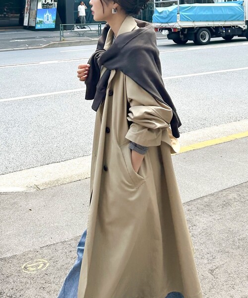 fredy emue（フレディエミュ）の「袖ボリュームトレンチコート