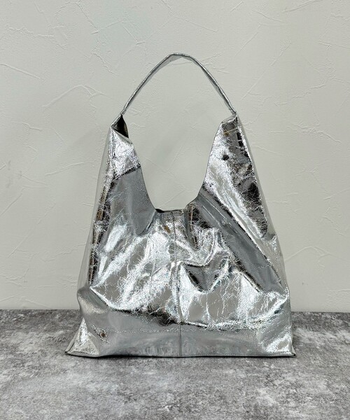 fredy emue（フレディエミュ）の「メタルワンショルトートバック（トートバッグ・レディース・シルバー/シルバー系その他・FREE）」の12枚目の写真