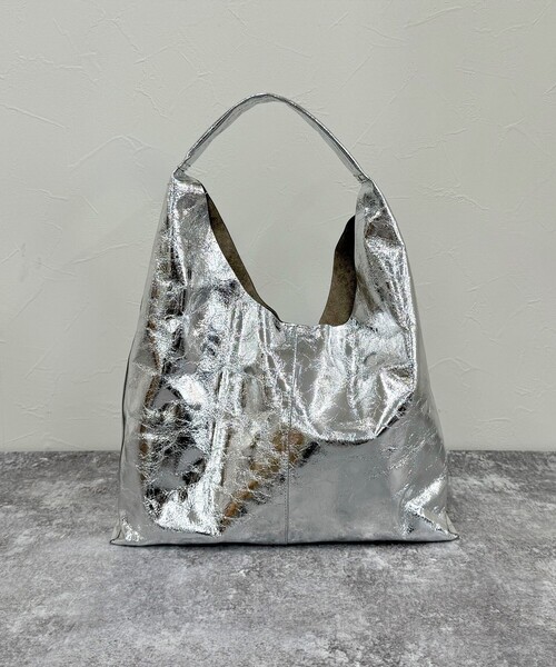 fredy emue（フレディエミュ）の「メタルワンショルトートバック（トートバッグ・レディース・シルバー/シルバー系その他・FREE）」の14枚目の写真