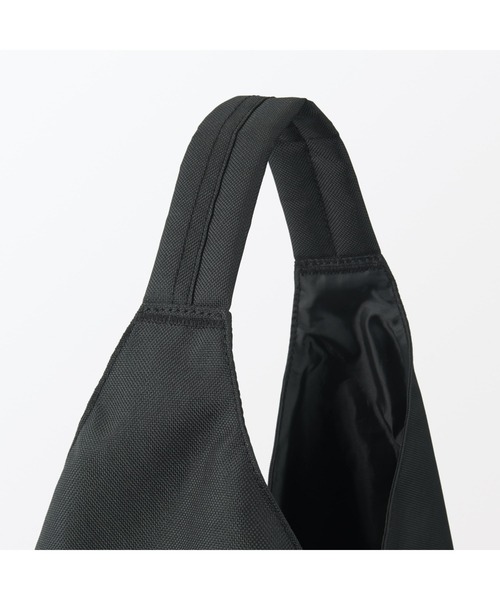 無印良品（ムジルシリョウヒン）の「撥水ワンショルダーバッグ（ショルダーバッグ・メンズ・ダークベージュ/スモークピンク/ブラック・FREE）」の8枚目の写真