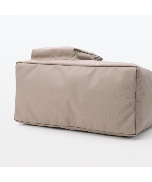 無印良品（ムジルシリョウヒン）の「撥水ワンショルダーバッグ（ショルダーバッグ・メンズ・ダークベージュ/スモークピンク/ブラック・FREE）」の15枚目の写真