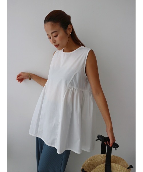 TRUNC(トランクエイティーエイト)の「Side Tuck No Sleeve Blouse(シャツ/ブラウス・レディース・ブラック/アイボリー・FREE)」の1枚目の写真