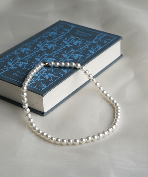 colleca la（コレカラ）の「ベーシックパールネックレス［マグネットタイプ］（ネックレス・レディース・ホワイト・FREE）」の5枚目の写真