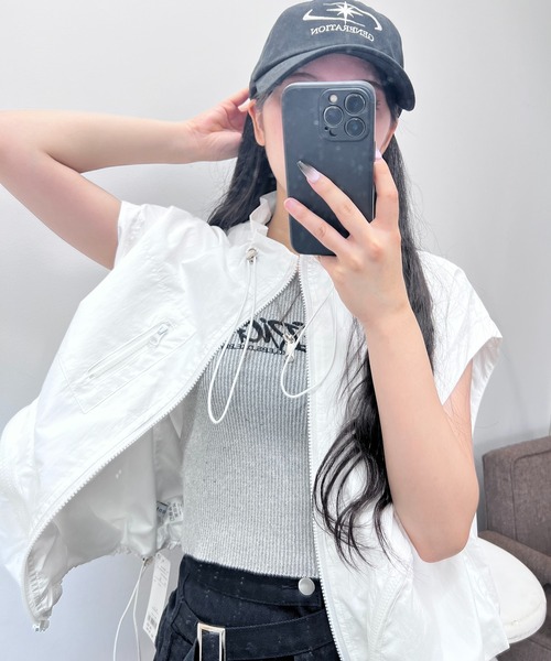 Figments(フィグメンツ)の「ビッグポケットナイロンベスト(ベスト・レディース・ブラック/ホワイト・FREE)」の7枚目の写真