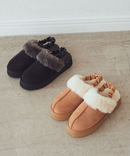 ORiental TRaffic(オリエンタルトラフィック)の「ORientalTRafficフェイクムートンシューズ(サンダル・レディース・ブラック/キャメル・S/L/M)」の3枚目の写真