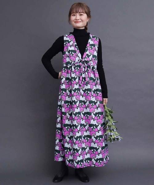 peu pres 総柄 ワンピース ギャザー ロング 猫 長袖 プープレ peu pres（プープレ）の「ブルーベリープリントOP（ワンピース）」 - WEAR