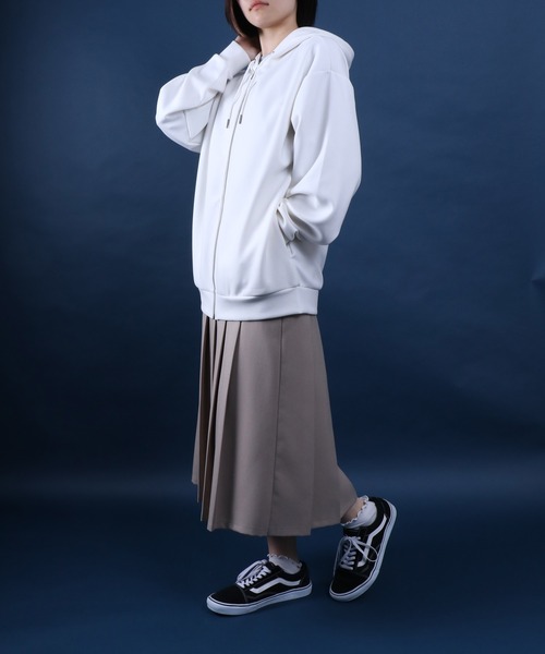 【関税込み】Video Store Apparel ブルー Mega Puff フーディ org.jpg