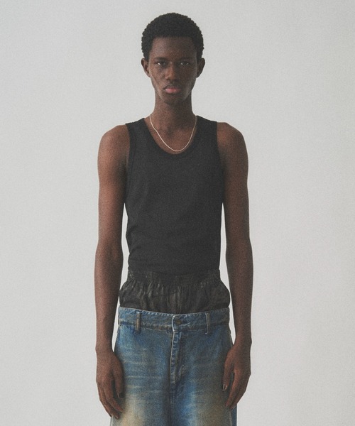 Juha（ユハ）の「SHEER TANKTOP（タンクトップ・メンズ・ピンクベージュ/オリーブ/ブラック・4/3）」の2枚目の写真