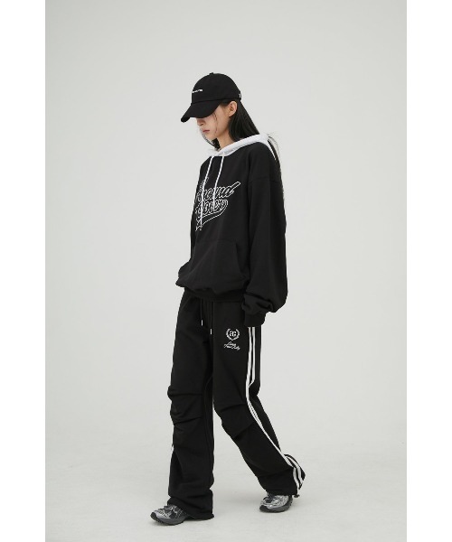 パーカー A'GEM/9 × .kom 「ACOVER/オコボ」 Log Applique Clour Brloked Hoodie/ロゴアップリケ A'GEM/9 × .kom 『ACOVER/オコボ』 Log Applique Clour Brloked