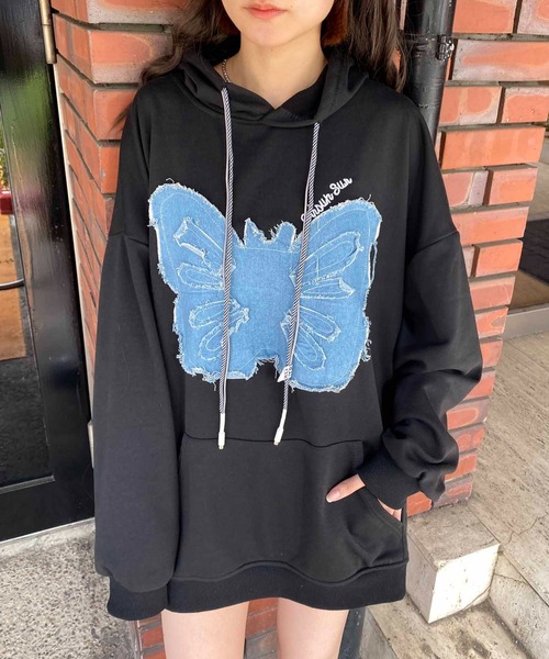 NANEA(ナネア)の「バタフライ刺繍プルパーカー(パーカー・レディース・グレー/ブラック・MEDIUM/LARGE/X-LARGE/XX-LARGE)」の12枚目の写真