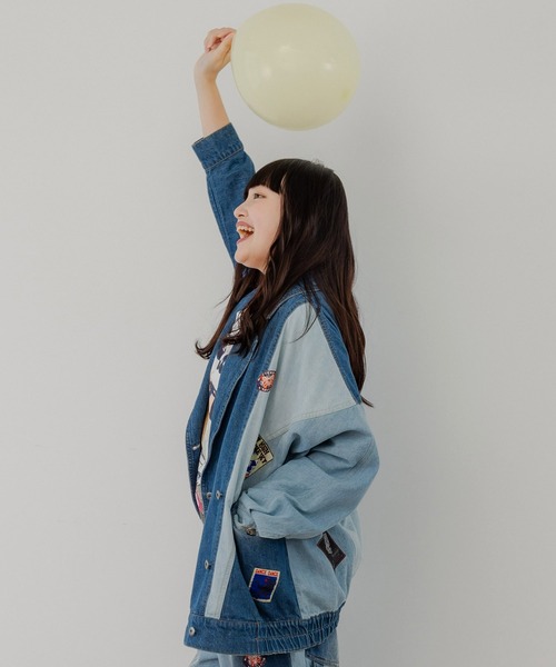 ScoLar(スカラー)の「143622:ケミカル加工orユーズドデニム風パッチワーク ジャケット(テーラードジャケット・レディース・グレー/ブルー・M)」の14枚目の写真