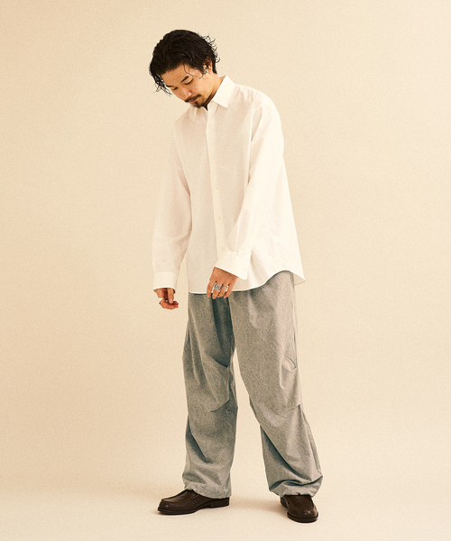 417 EDIFICE（フォーワンセブンエディフィス）の「ペイズリー ワイド イージーパンツ（カーゴパンツ・メンズ・ベージュ/チャコールグレー・MEDIUM/LARGE）」の4枚目の写真