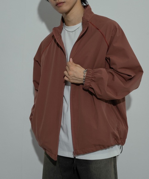 SENSE OF PLACE by URBAN RESEARCH(センスオブプレイスバイアーバンリサーチ)の「『セットアップ対応』パイピングスタンドブルゾン(ブルゾン・メンズ・バーガンディー/ベージュ/ブラック・LARGE/MEDIUM)」の5枚目の写真