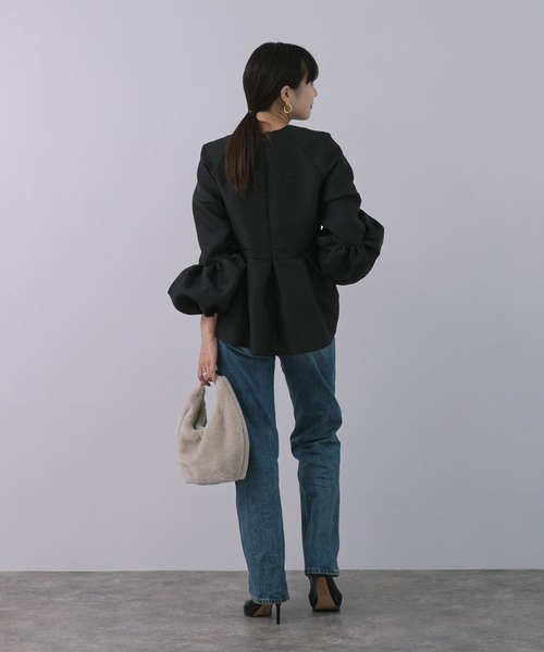 F by ROSSO（エフバイロッソ）の「F by ROSSO　ペプラムバルーンスリーブチュニック（チュニック・レディース・ブラック/オフホワイト・FREE）」の10枚目の写真