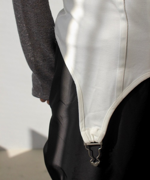 SANSeLF（サンセルフ）の「パイピングコルセットトップス【SANSeLF】sanw24a041（その他トップス・レディース・ブラック/ホワイト・FREE）」の18枚目の写真