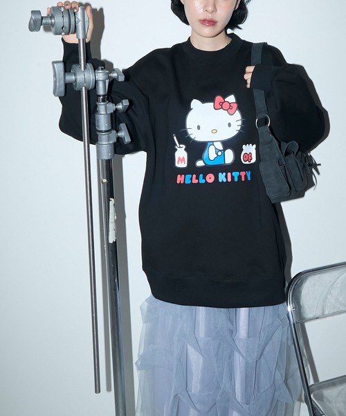 sanrio(サンリオ)の「【HELLO KITTY × forksy.】アソート レトロプリント オーバーサイズ スウェット(スウェット・レディース・アイボリー/ホワイト/ブラック系1/ブラック系・FREE)」の6枚目の写真