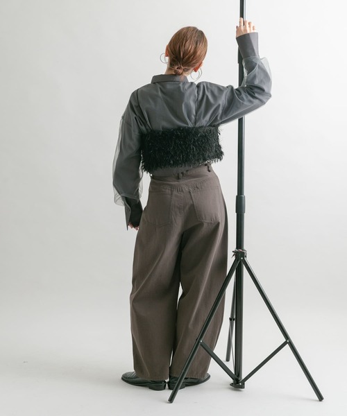 KBF（ケイビーエフ）の「チュールレイヤードクロップドシャツ（シャツ/ブラウス・レディース・アイボリー/ブルー/チャコールグレー・ONE）」の19枚目の写真