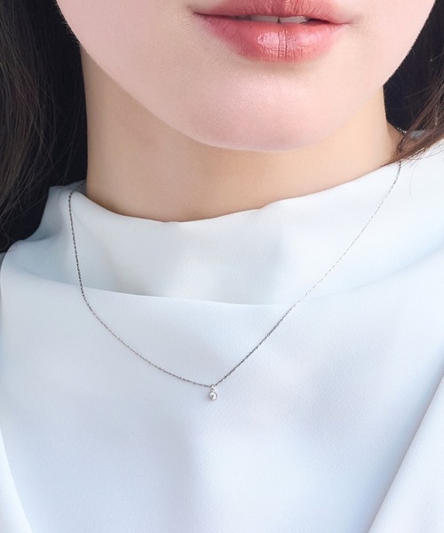 Phoebe（フィービィー）の「【金属アレルギー対応】シャイニーフチミルネックレス/全長:約39cm+3cm/ニッケルフリー（ネックレス・レディース・シャンパン/イエローゴールド/シルバー・FREE）」の2枚目の写真